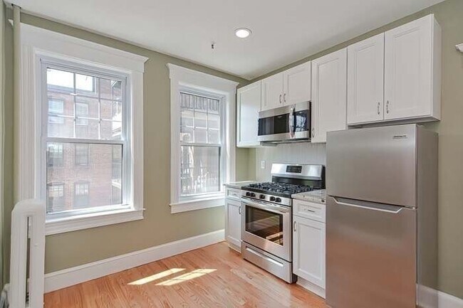 70 Strathmore Rd in Boston, MA - Building Photo - Building Photo