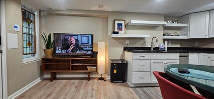 4633 Kernwood Ave, Unit Basement in Baltimore, MD - Building Photo - Building Photo