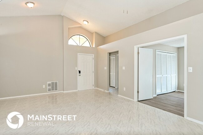 267 Lakebreeze Cir in Lake Mary, FL - Building Photo - Building Photo