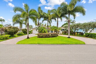 5790 NE 20th Terrace in Fort Lauderdale, FL - Building Photo - Building Photo