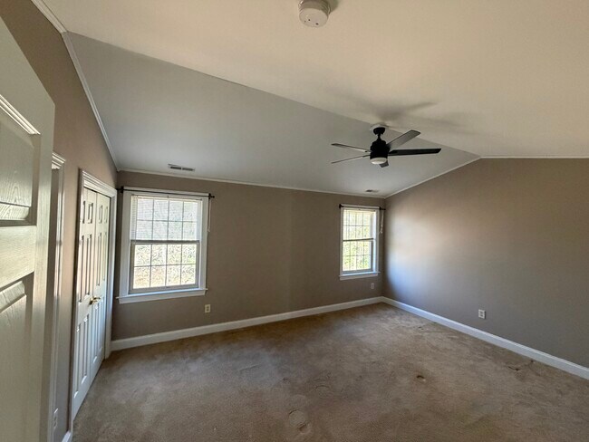 64 Scotch Cap Rd, Unit 107 in Quaker Hill, CT - Building Photo - Building Photo