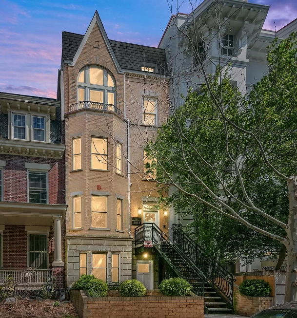 property at 2803 Ontario Rd NW
