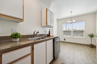 Nolan Ridge Apartments in Keizer, OR - Building Photo - Building Photo