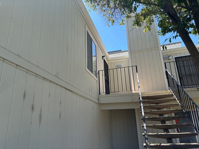8936 Rancho Grande Ct in Elk Grove, CA - Building Photo - Building Photo