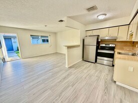 1821 N 17th Ct in Hollywood, FL - Building Photo