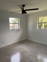 1703 Edgewater Dr in Edgewater, FL - Building Photo - Building Photo