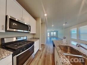 5121 Sidesaddle Dr in Georgetown, TX - Building Photo - Building Photo