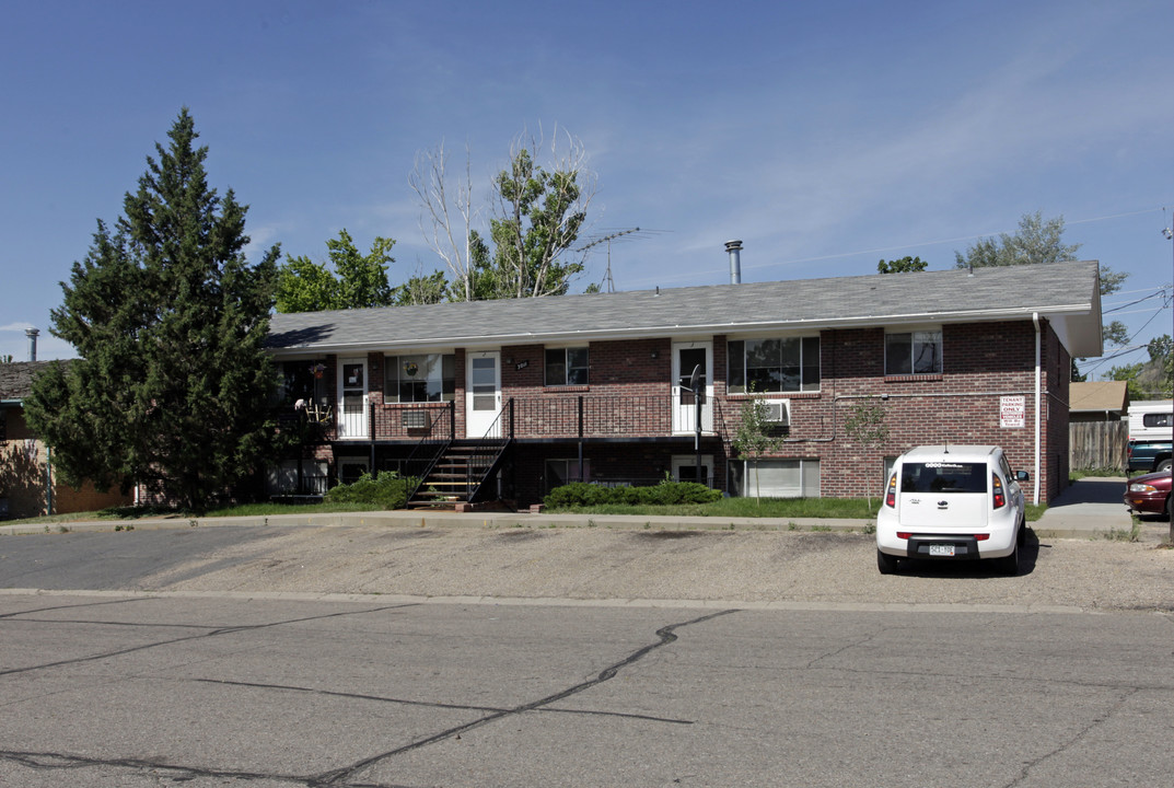 3011 Denver St in Evans, CO - Foto de edificio