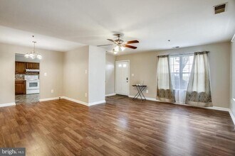 1670 Brooksquare Dr in Capitol Heights, MD - Building Photo - Building Photo