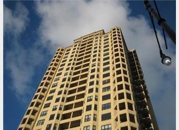 property at 1464 S Michigan Ave
