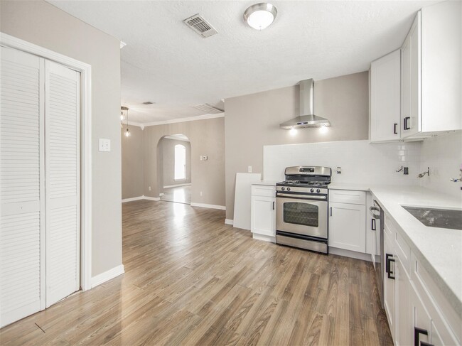 property at 5108 Clay St