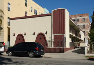 1722 Kenmore Ave in Los Angeles, CA - Building Photo - Building Photo