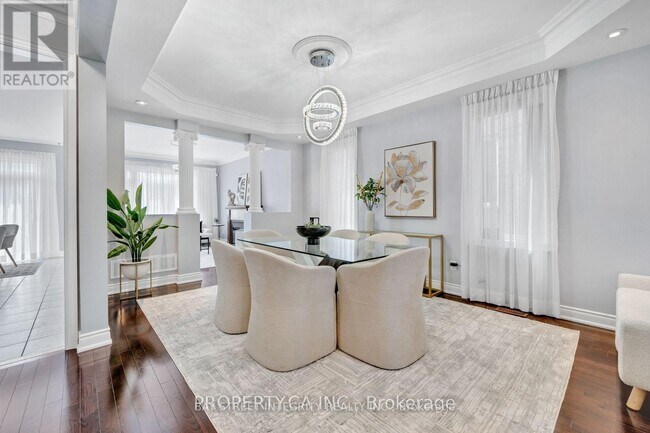 40 Danpatrick Dr in Richmond Hill, ON - Building Photo - Building Photo