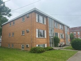 325 Pike St in Cincinnati, OH - Building Photo