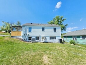 81 24th St in Bristol, TN - Building Photo - Building Photo