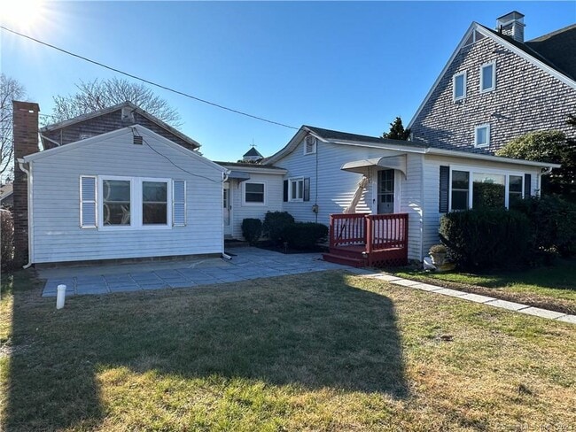 2 Reed Ave in Waterford, CT - Building Photo - Building Photo