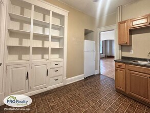 300 5th Ave NE in Minneapolis, MN - Building Photo - Building Photo