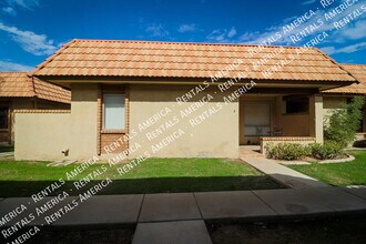 195 N Cottonwood St in Chandler, AZ - Foto de edificio - Building Photo