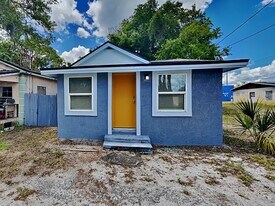 1304 Williams Ave in Sanford, FL - Building Photo