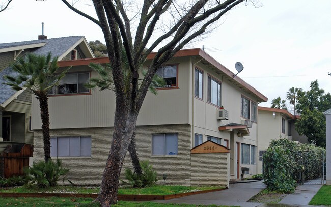 2615 V St in Sacramento, CA - Building Photo - Building Photo