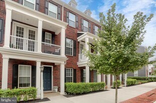 3219 Wayland Rd in Mechanicsburg, PA - Building Photo