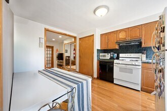 228 Willow Ave in Hoboken, NJ - Building Photo - Building Photo