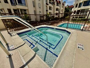 5875 Friars Rd in San Diego, CA - Building Photo - Building Photo