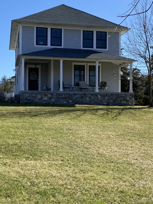 property at 351 Barlows Landing Rd