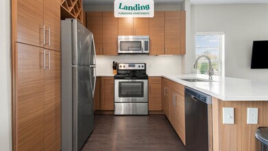 225 N Cedar St-Unit -421.1377 in Charlotte, NC - Building Photo - Building Photo