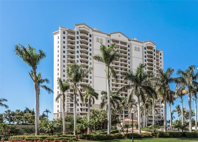 23850 Via Italia Cir in Bonita Springs, FL - Foto de edificio - Building Photo