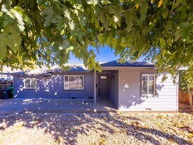 3120 Laurel St in Napa, CA - Building Photo