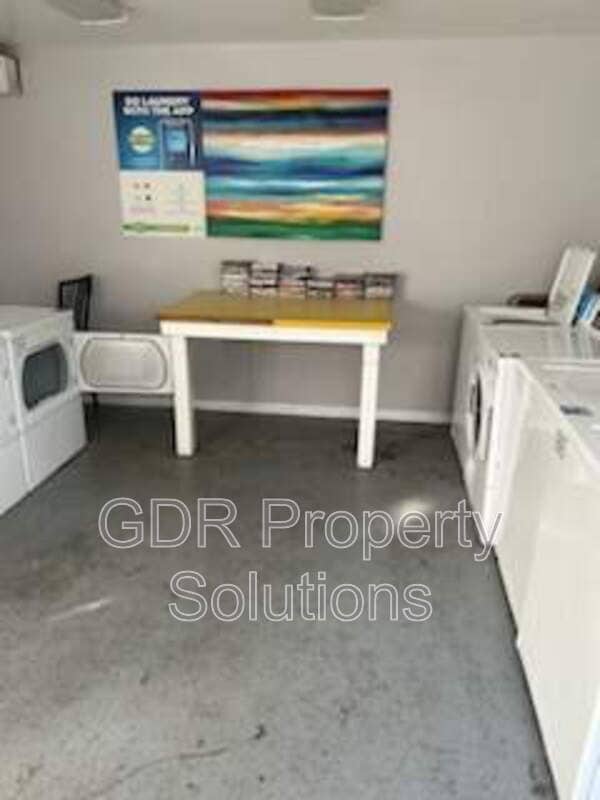 401 14th St NW in Albuquerque, NM - Building Photo - Building Photo