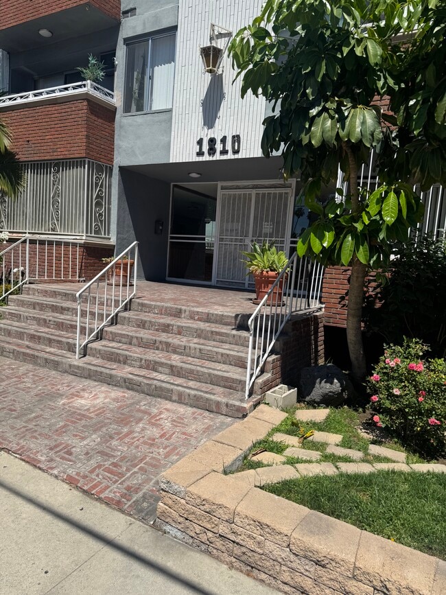 property at 1810 N Bronson Ave