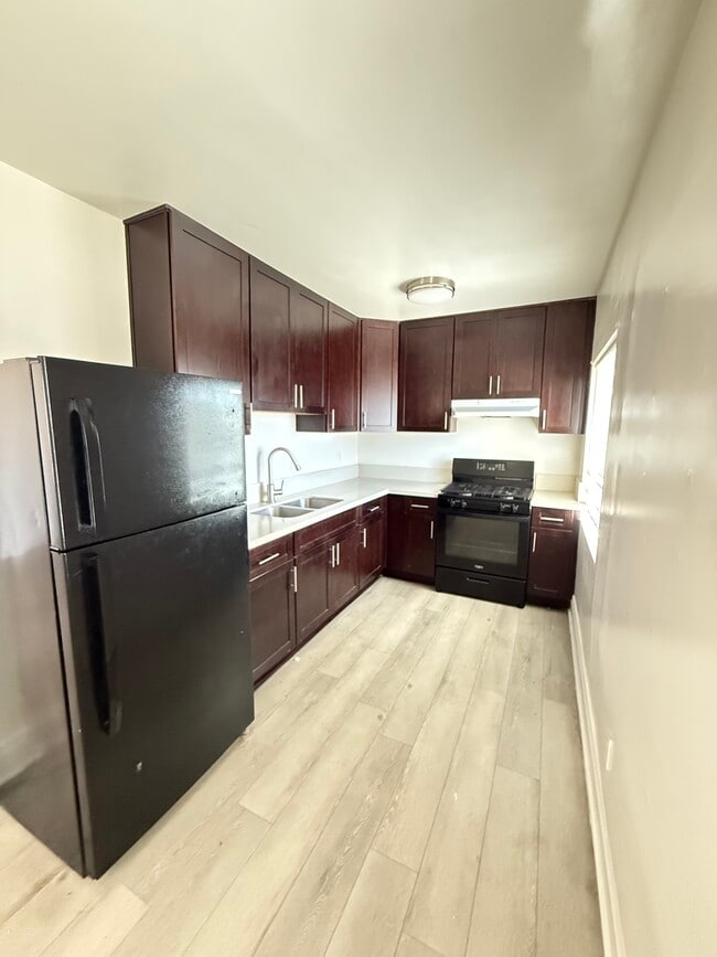 2019 W Martin Luther King Jr Blvd, Unit 2019