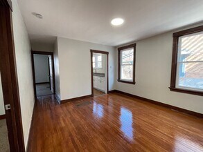1155 Rebecca Ave-Unit -Unit 1 in Pittsburgh, PA - Building Photo - Building Photo