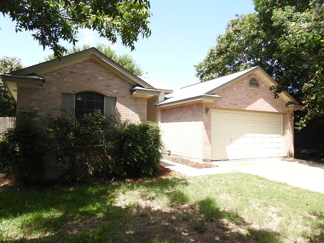 440 Zebra Dr in Kyle, TX - Building Photo - Building Photo