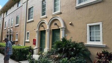 2991 NE 185th St in Aventura, FL - Building Photo - Building Photo