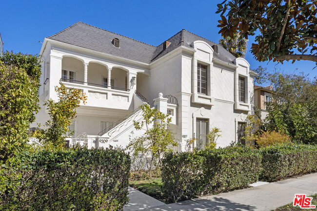 9309 W Olympic Blvd in Beverly Hills, CA - Building Photo - Building Photo