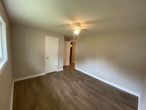 716 Marsh St, Unit 10 in Greensboro, NC - Building Photo - Building Photo