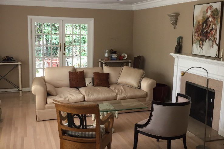 1257 Sunset Plaza Dr in Los Angeles, CA - Building Photo