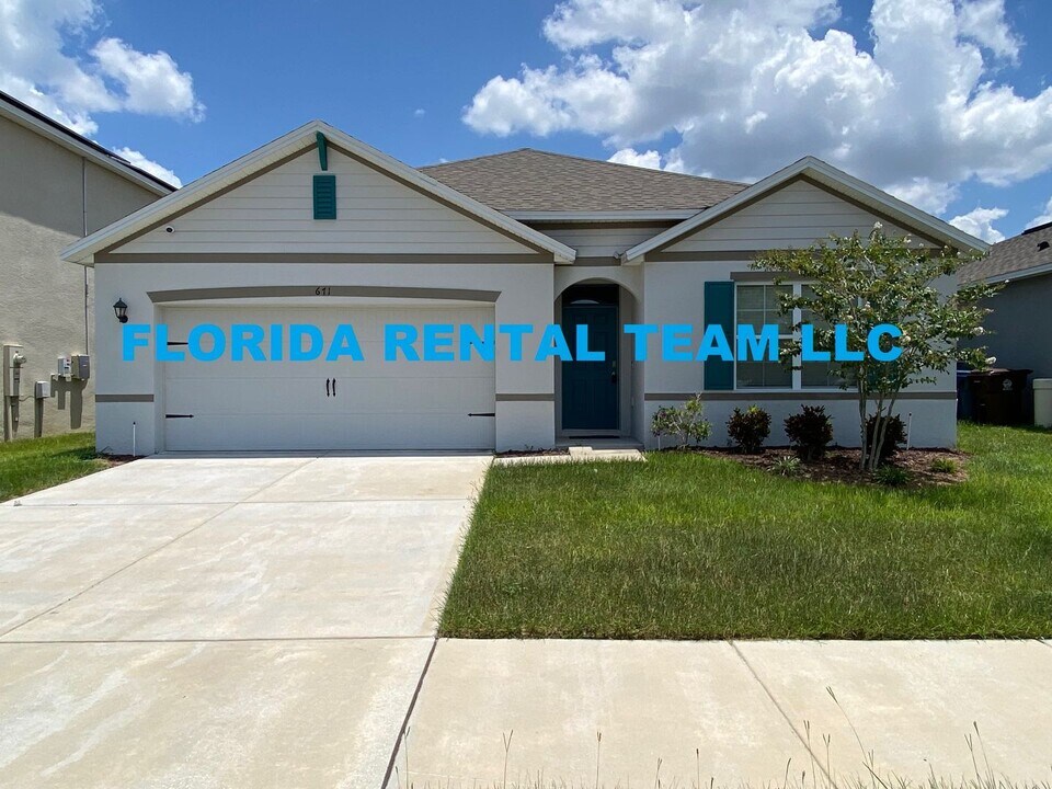 671 Tortugas St in Haines City, FL - Building Photo