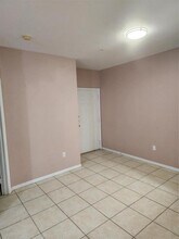 8836 Dunes Ct in Kissimmee, FL - Building Photo - Building Photo