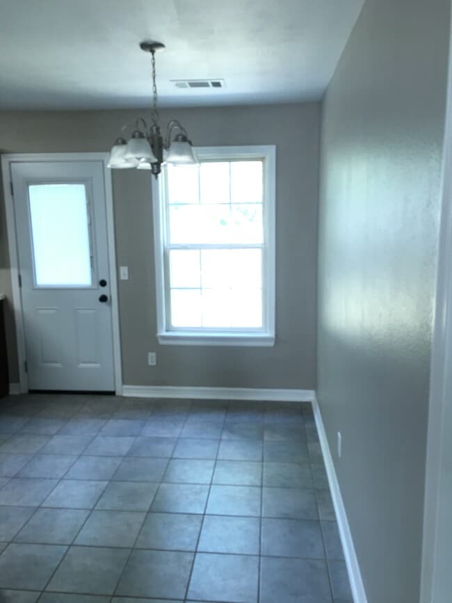 38 E Saxony St in Farmington, AR - Building Photo - Building Photo