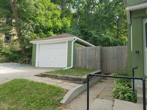 605 E Main St, Unit 1 in Mankato, MN - Building Photo - Building Photo