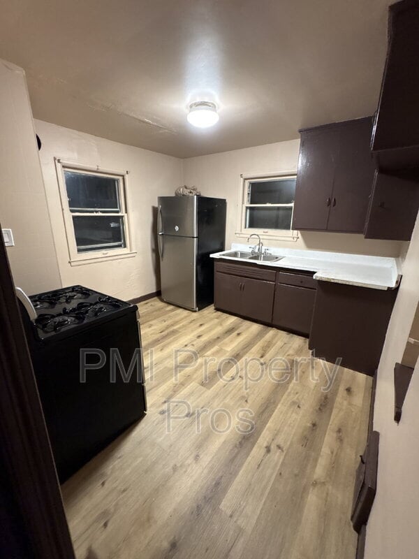 3018 W Eggert Pl. in Milwaukee, WI - Building Photo - Building Photo