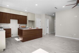 2204 Corales St in Mission, TX - Building Photo - Building Photo