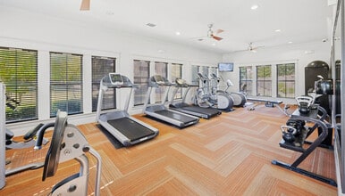 Anatole On MacArthur in Oklahoma City, OK - Foto de edificio - Building Photo