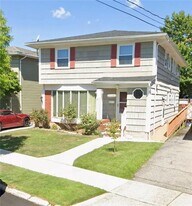 39 Thomas St in Staten Island, NY - Building Photo