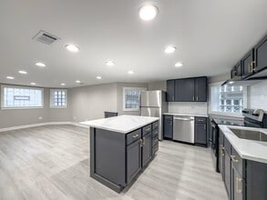 1536 N Hamlin Ave, Unit G in Chicago, IL - Building Photo - Building Photo