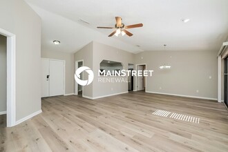 2301 Willow Branch Ave in Lutz, FL - Building Photo - Building Photo